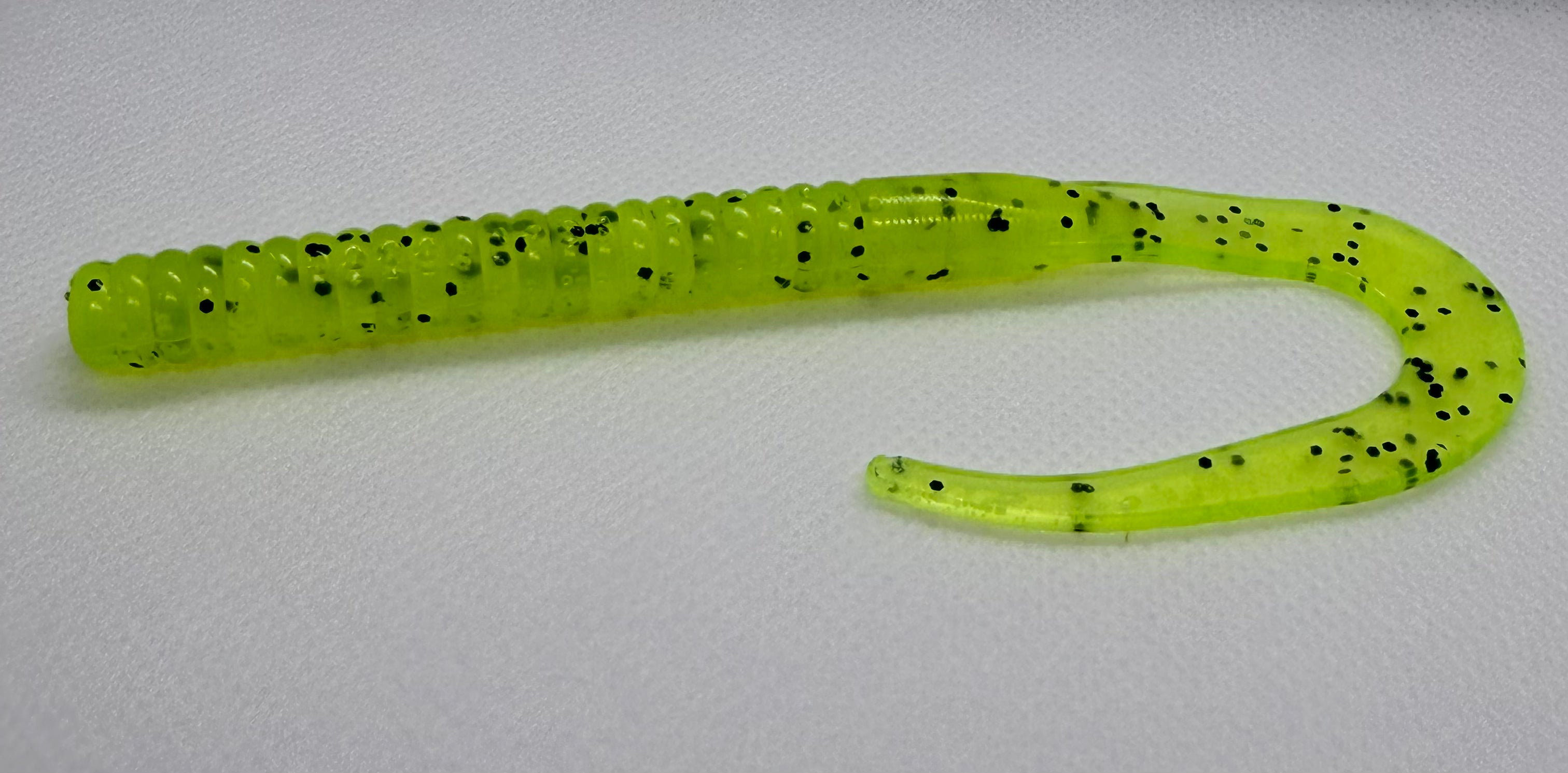 7” Ribbontail Worm - Chartreuse Pepper